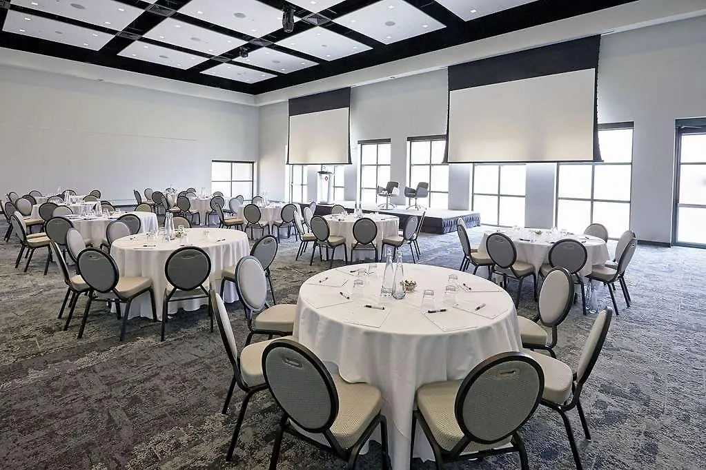 Bmo Ifl Hotel Toronto Canada
